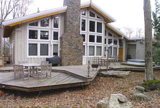 Deck View showing Exposed Outdoor Heavy Timbers