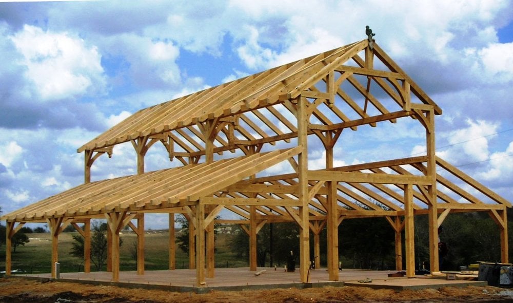 Equipment Barn in TX with Hemlock Frame and Curved Braces