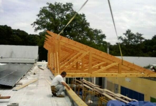 Installing Timber Trusses