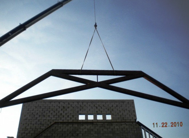 Raising a Modified Scissor Truss