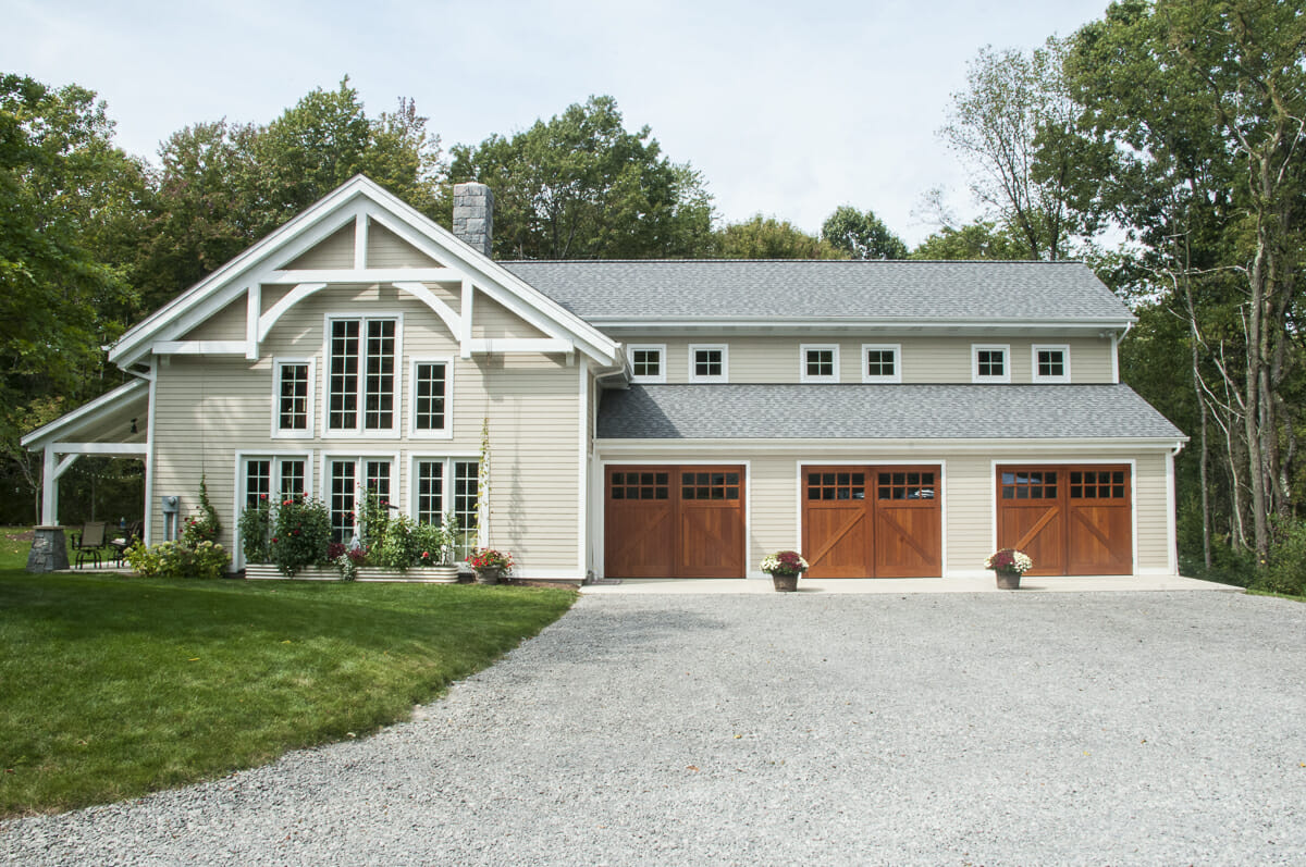 timber-frame-party-barn-exterior