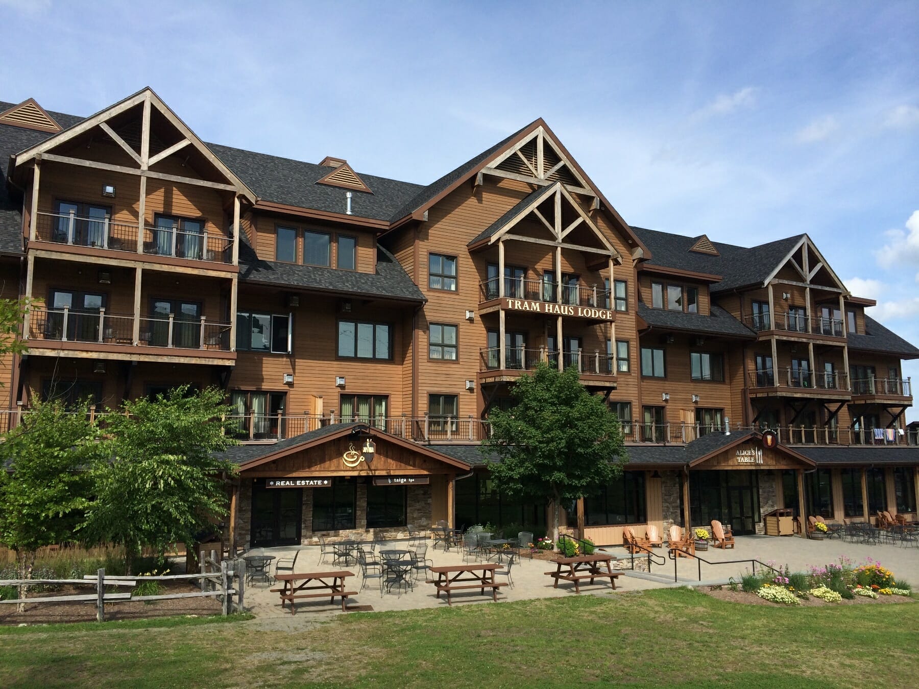 public timber frames to visit jay peak resort