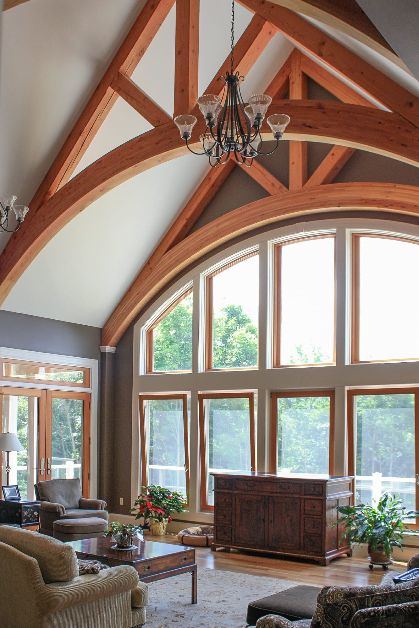 Great Room with Arched Trusses in Daignault Residence