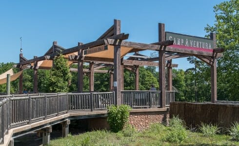 The camp adventura loading platform in Six Flags NJ