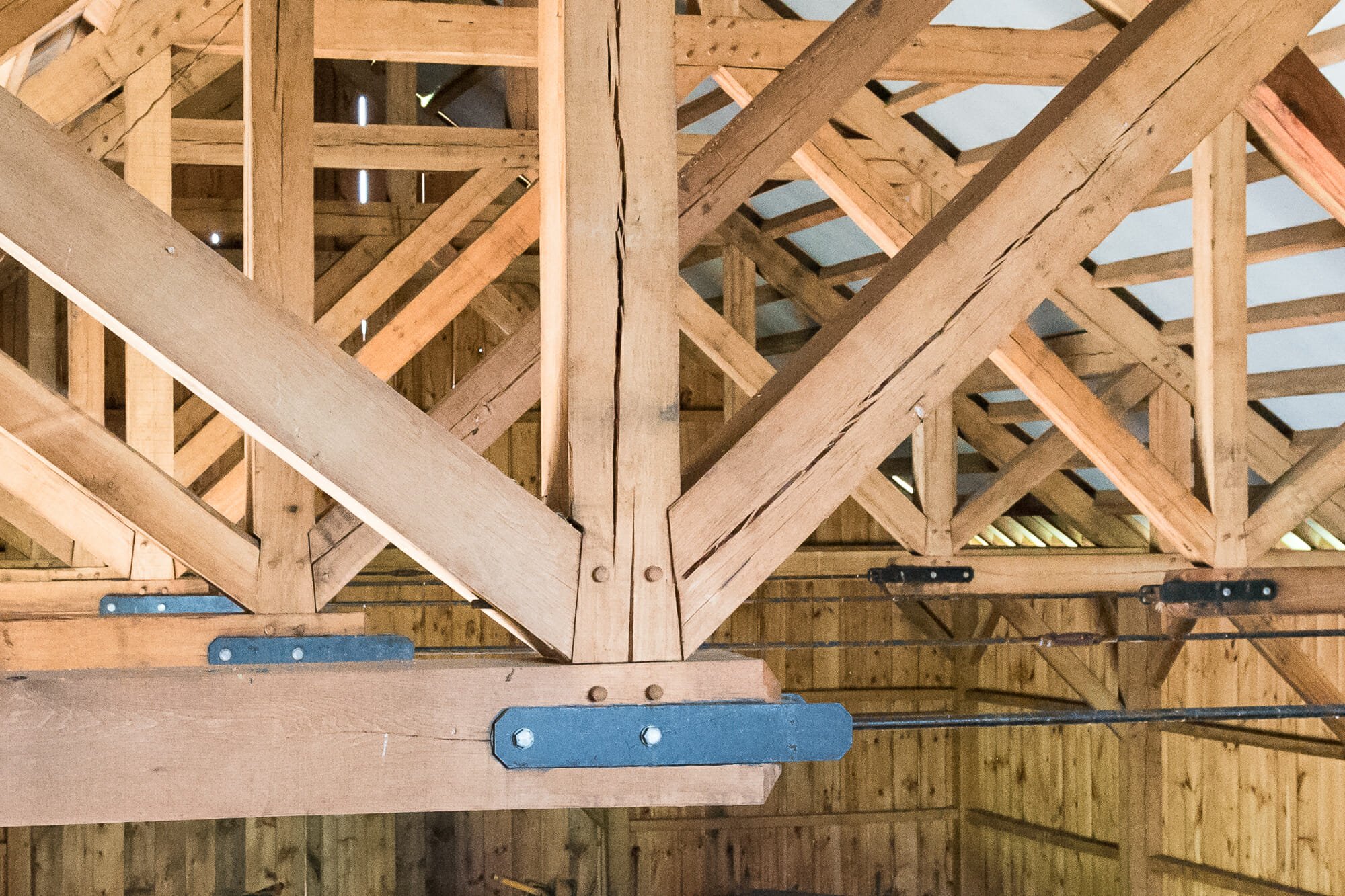 Oak Timber Frame with Steel Tie Rods in Traditional Rich Barn