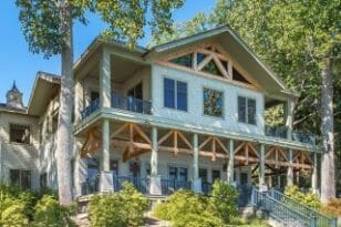 Timber Frames Post And Beam Barns Exposed Wood Beams